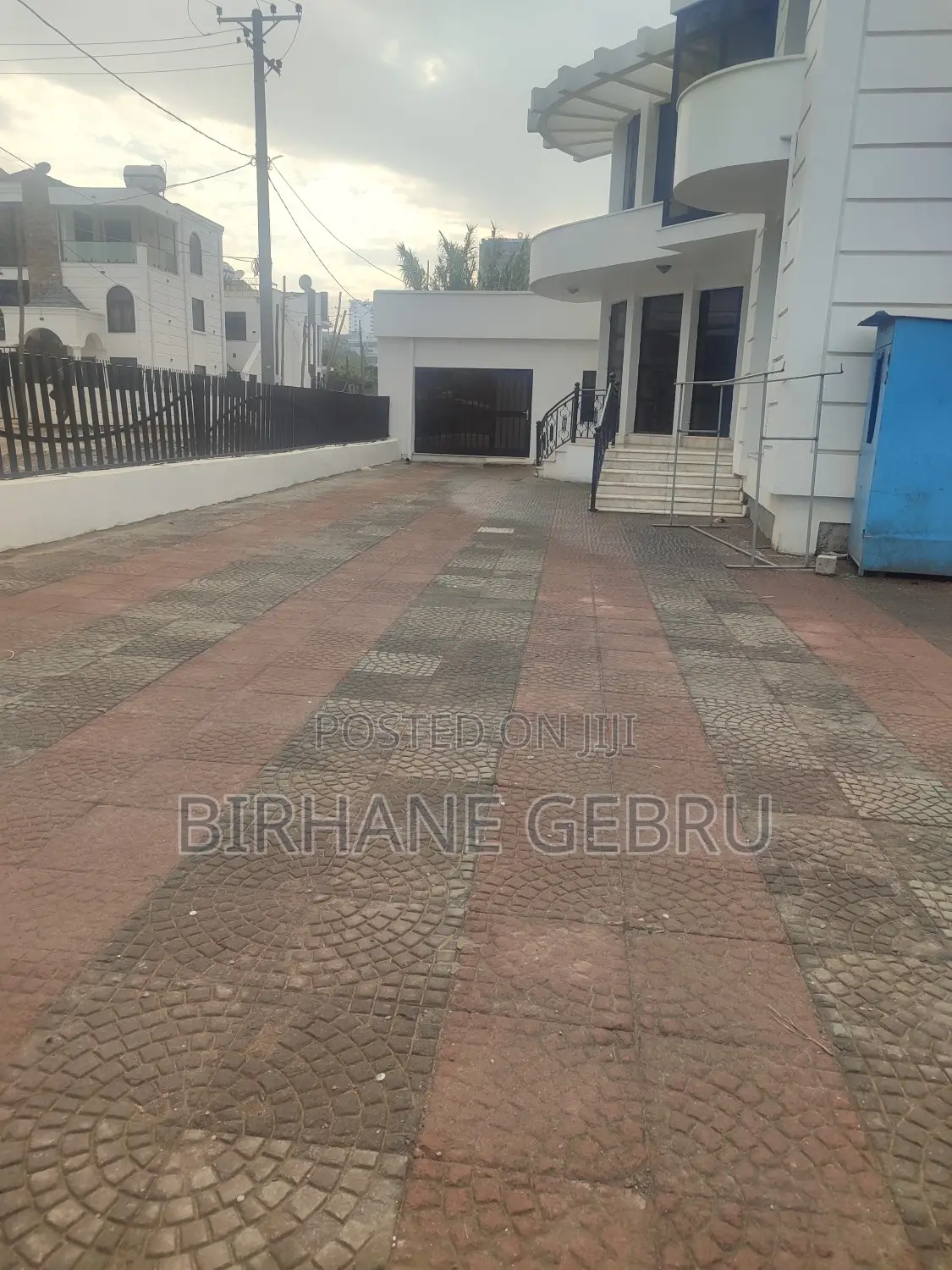 G+3 House Rent for Resturant Lounge Berger and Other