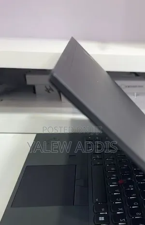 New Laptop Lenovo ThinkPad X1 Carbon 16GB Intel Core i5 SSD 512GB