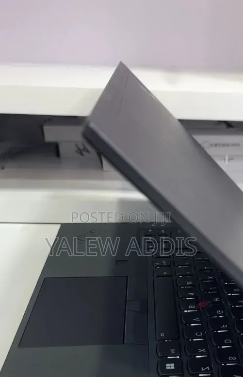 New Laptop Lenovo ThinkPad X1 Carbon 16GB Intel Core i5 SSD 512GB