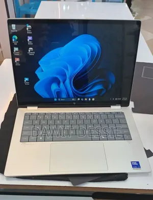 New Laptop HP OmniBook X Flip 14" 16GB Intel Core Ultra 7 SSD 1T