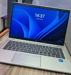 New Laptop HP EliteBook 840 G8 16GB Intel Core i5 SSD 512GB