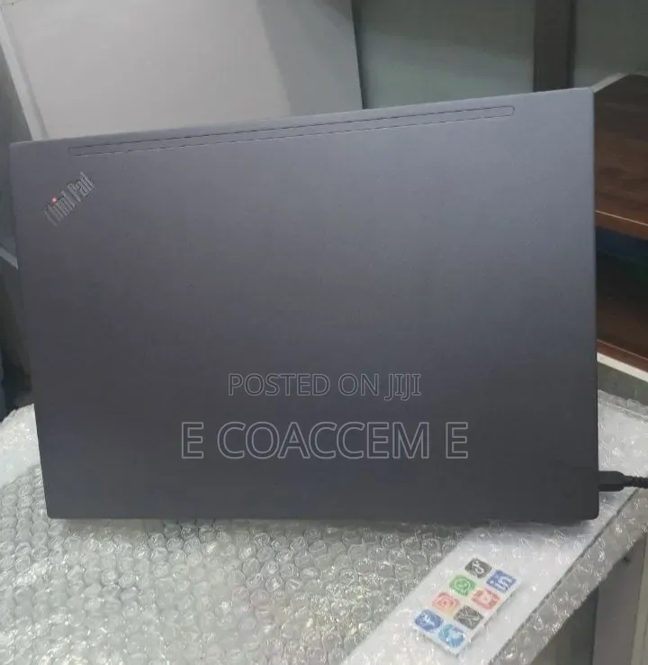 New Laptop Lenovo 16GB Intel Core i5 SSD 512GB