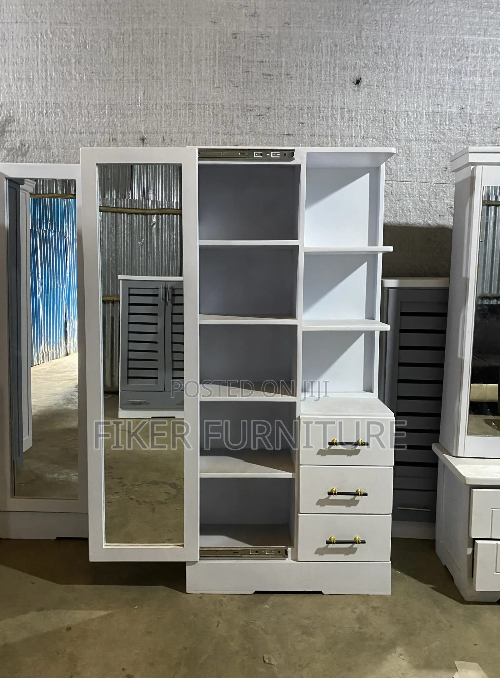 Dressing (Dressers)