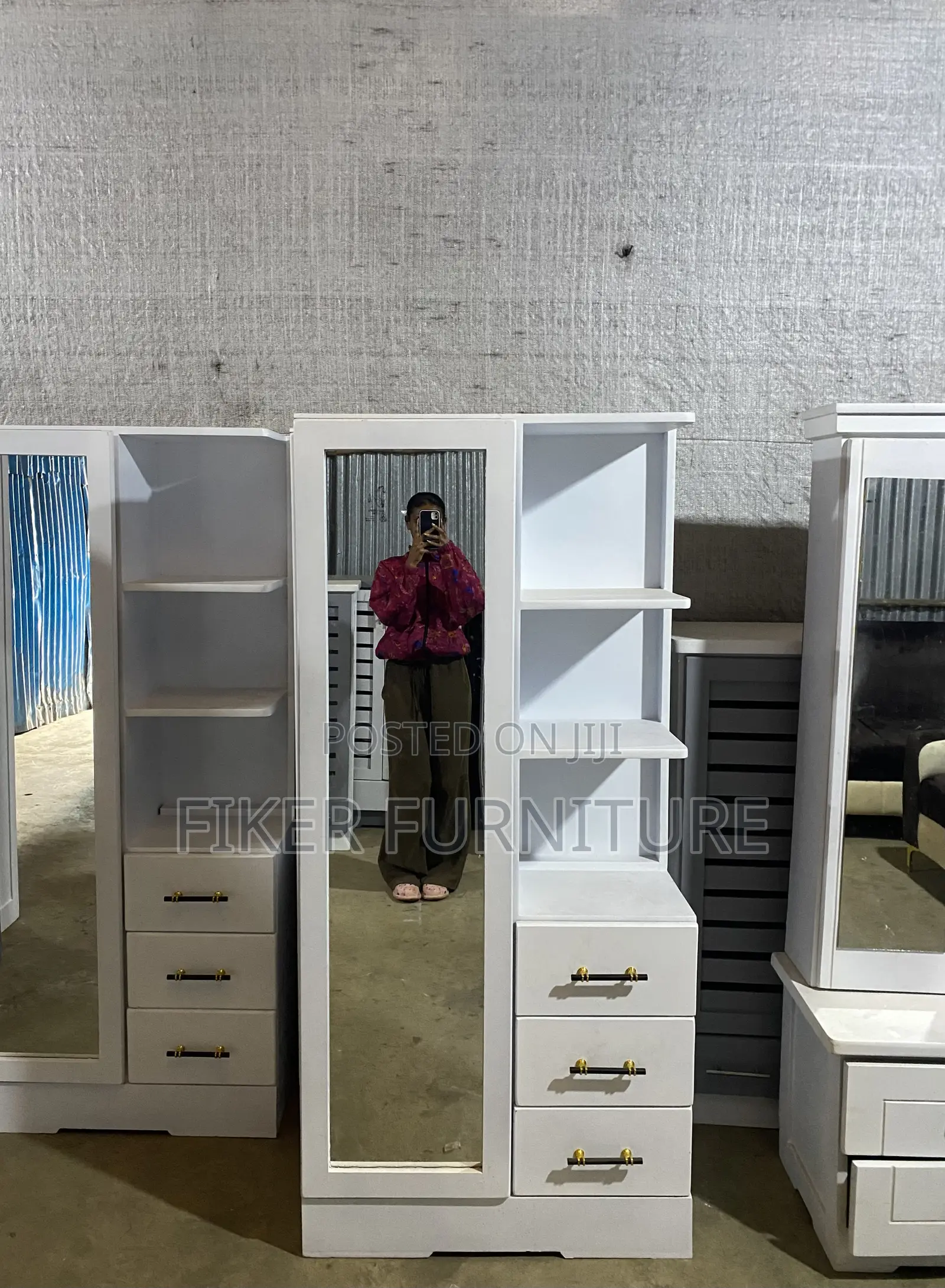 Dressing (Dressers)