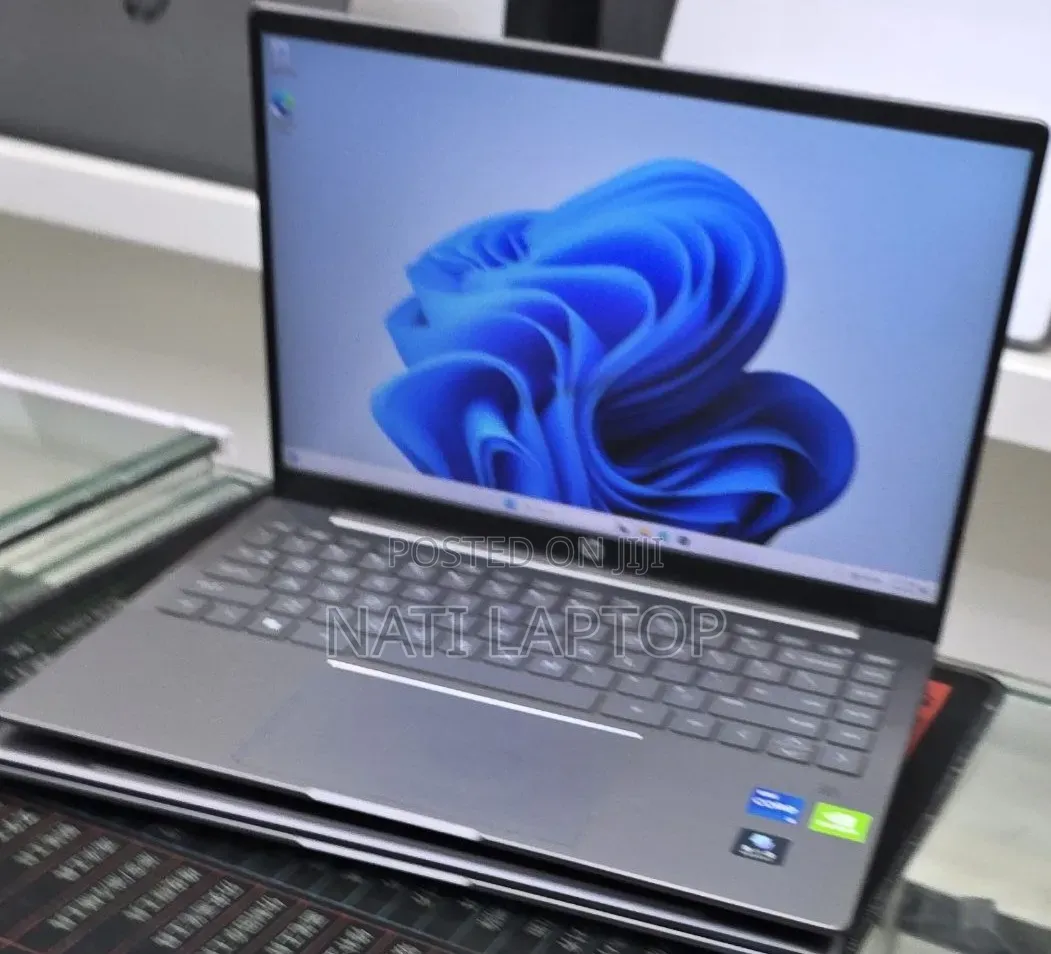 New Laptop HP Pavilion 14 16GB Intel Core i5 SSD 512GB