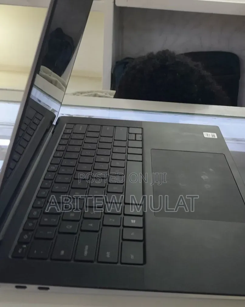 New Laptop Dell XPS 15 16GB Intel Core i7 SSD 512GB