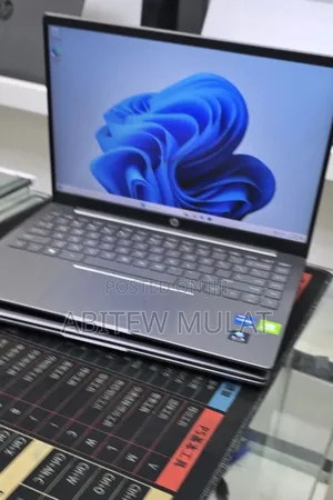 New Laptop HP Pavilion 14 16GB Intel Core i5 SSD 512GB