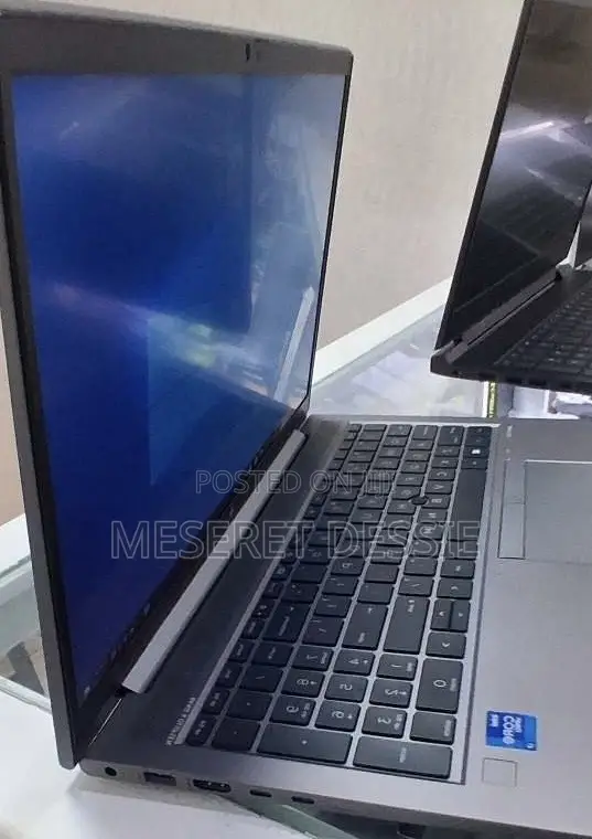 New Laptop HP ZBook 14 16GB Intel Core i7 SSD 512GB