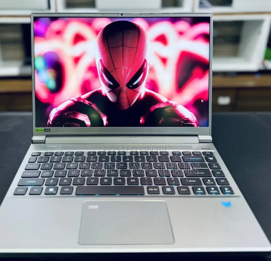 New Laptop Acer Predator Helios Neo 14 16GB Intel Core i7 SSD 1T