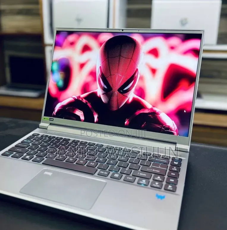 New Laptop Acer Predator Helios Neo 14 16GB Intel Core i7 SSD 1T