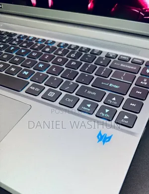 New Laptop Acer Predator Helios Neo 14 16GB Intel Core i7 SSD 1T