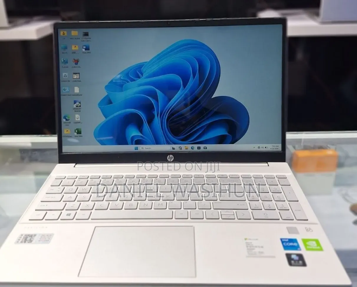 New Laptop HP Pavilion 15 16GB Intel Core i5 SSD 512GB