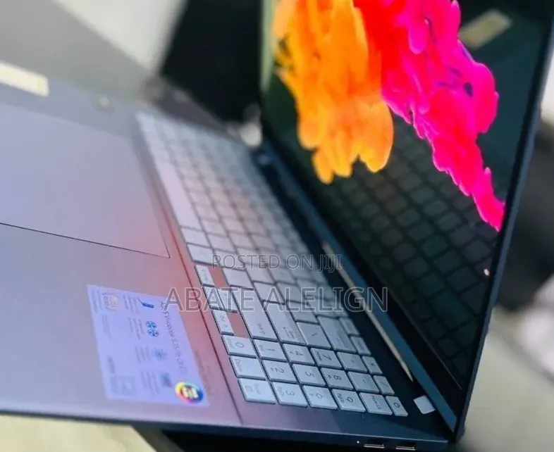 New Laptop Asus Vivobook 15 16GB Intel Core Ultra 7 SSD 512GB