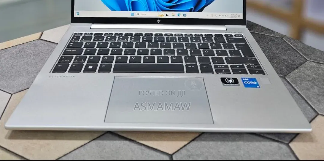 New Laptop HP EliteBook 830 G9 16GB Intel Core i5 SSD 1T