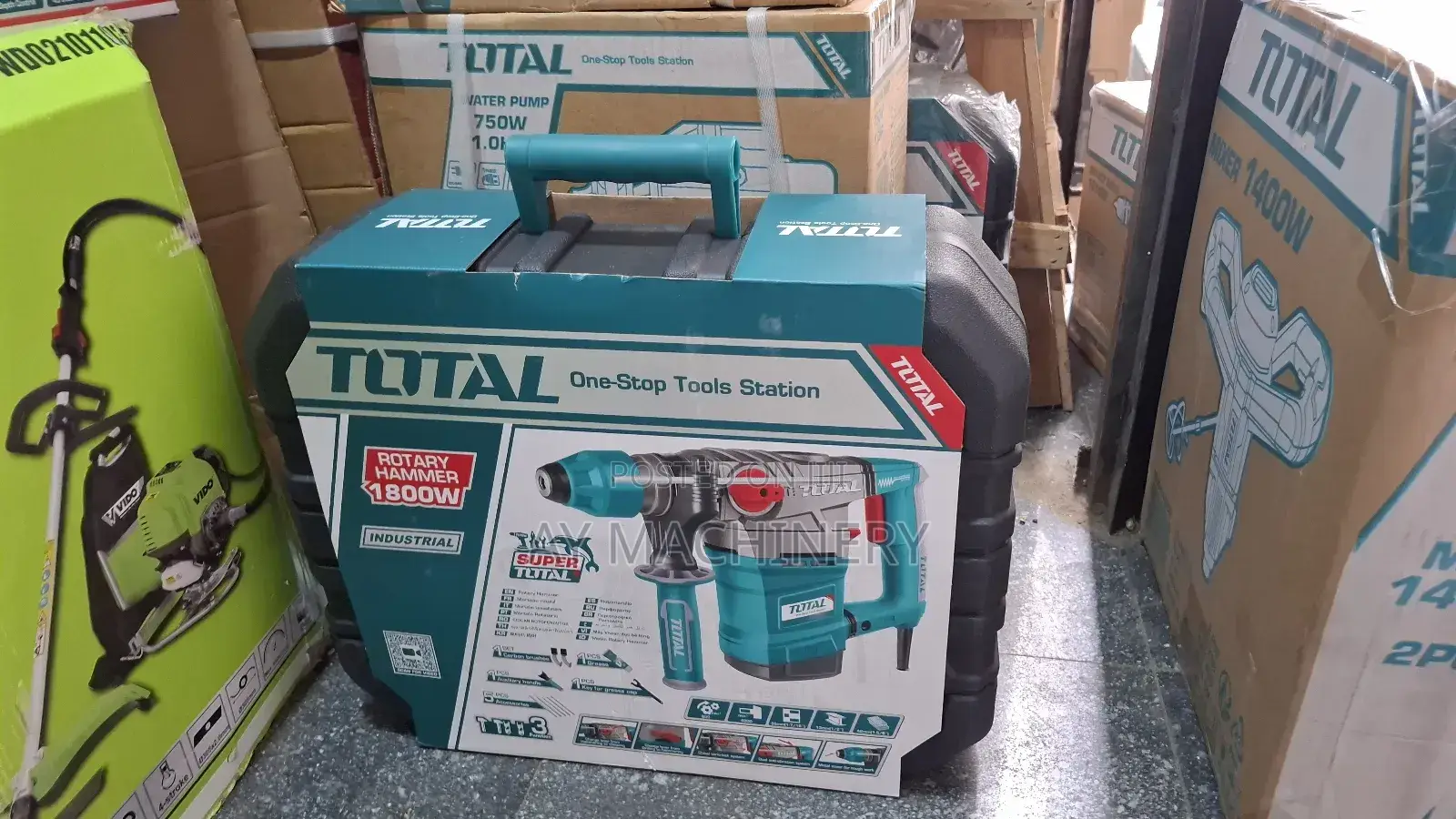 Total Hammer Drill 1800W