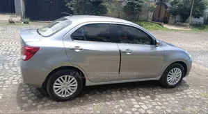Suzuki Dzire 2022 Silver