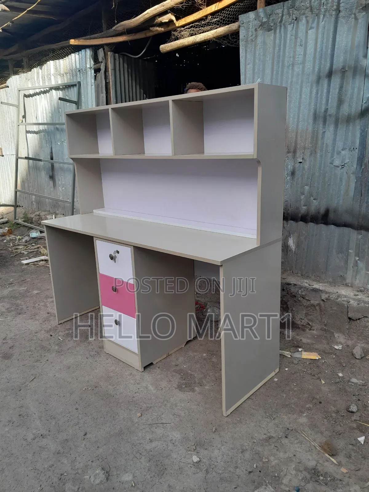 Kids Reading Tables