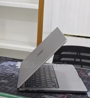 New Laptop Apple MacBook Pro 2021 M1 32GB Apple M1 Pro SSD 512GB
