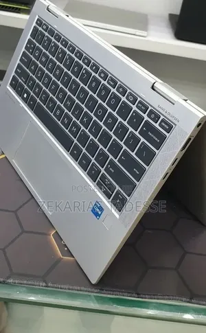 New Laptop HP EliteBook x360 1030 G8 16GB Intel Core i5 SSD 512GB