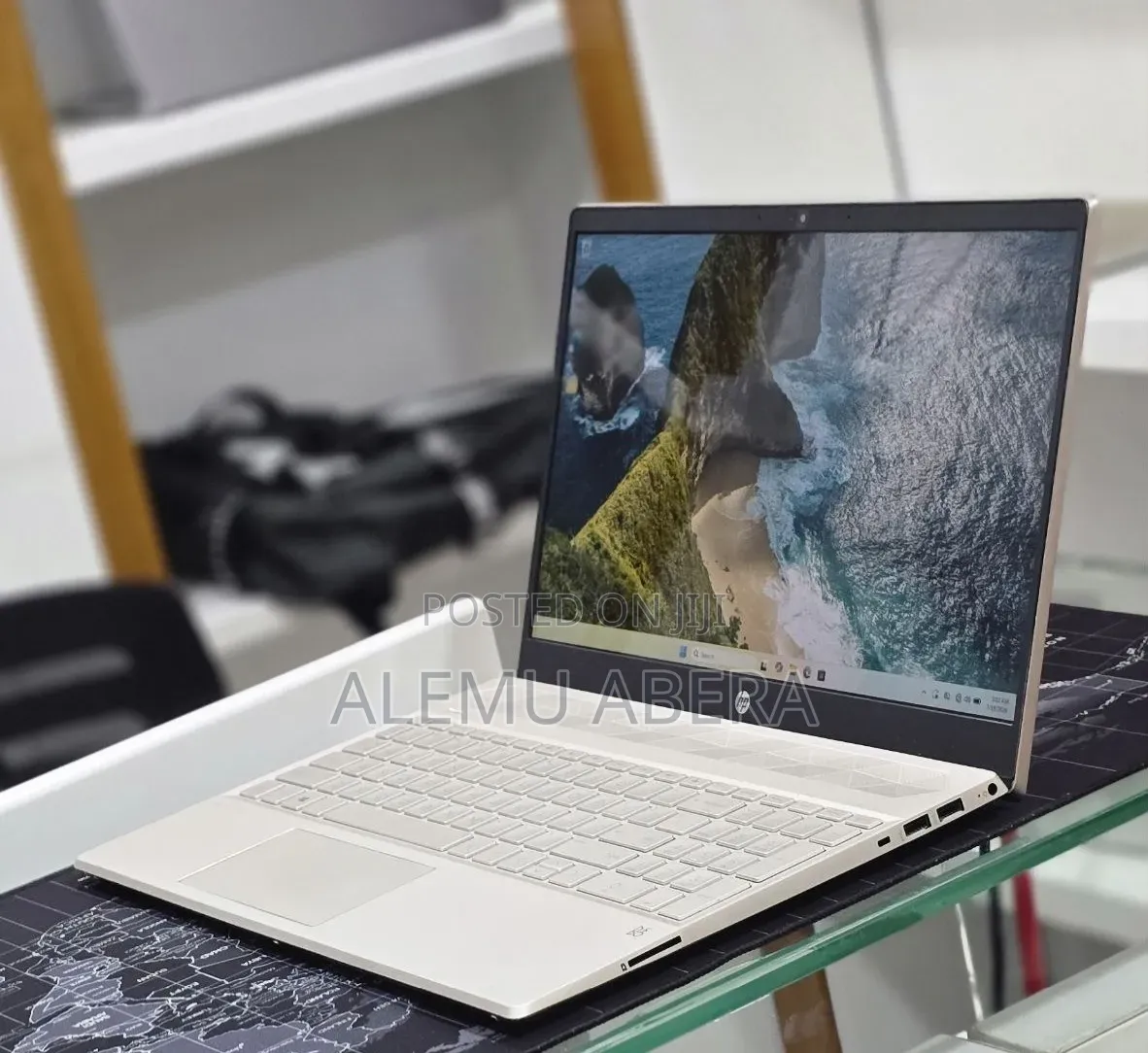 New Laptop HP Pavilion 15 8GB Intel Core i5 SSD 512GB