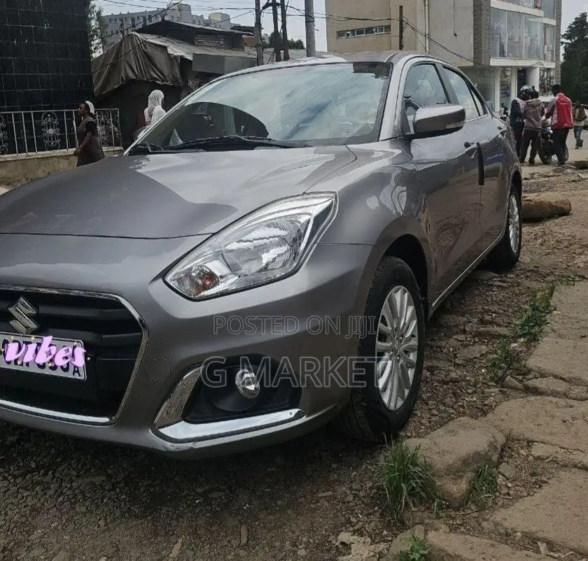 Suzuki Dzire 2022 Silver