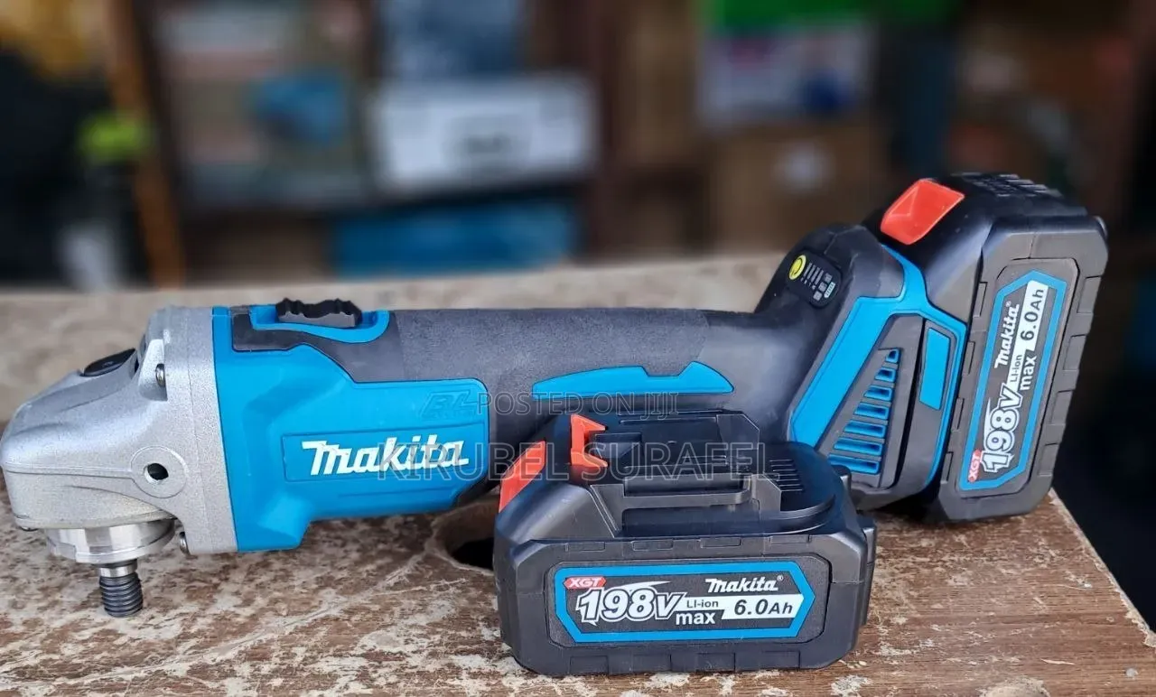 Makita Chargable Grinder