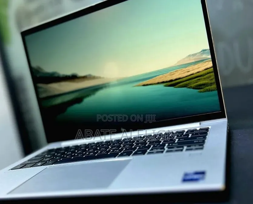 New Laptop HP EliteBook 840 G9 16GB Intel Core i7 SSD 512GB