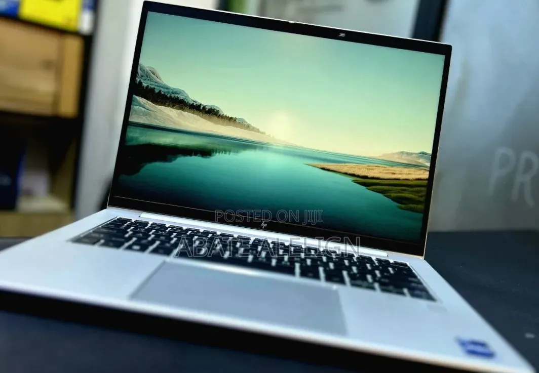 New Laptop HP EliteBook 840 G9 16GB Intel Core i7 SSD 512GB