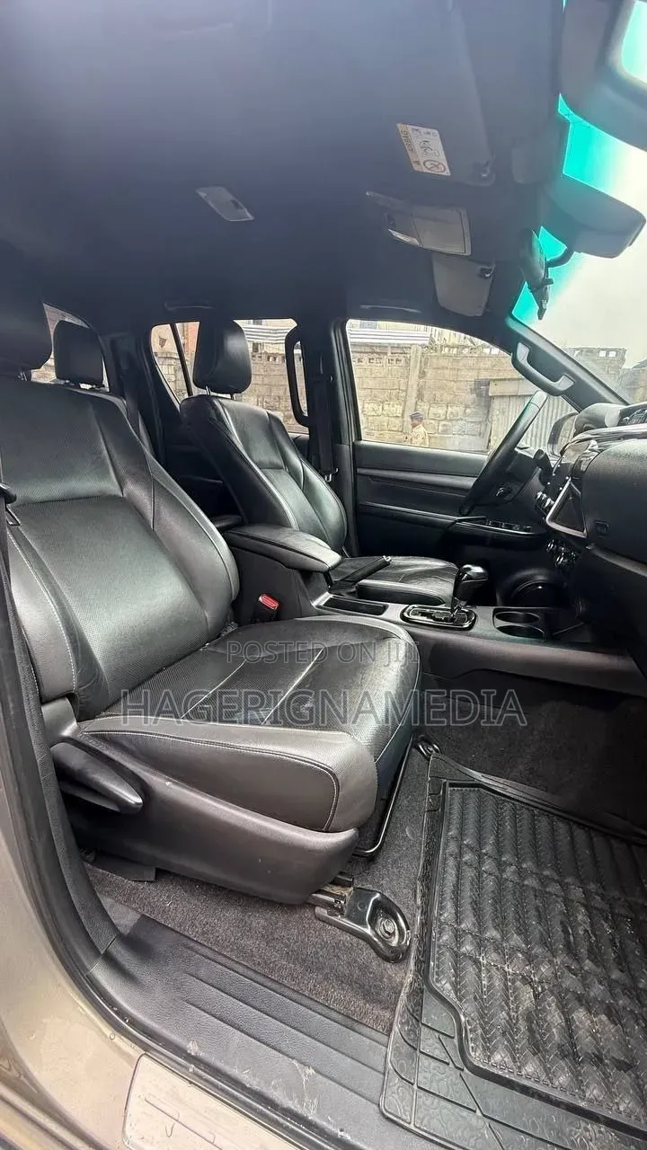 Hyundai Creta 2023 Silver