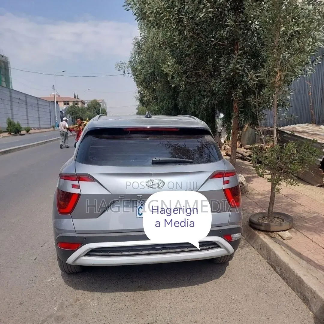 Hyundai Creta 2023 Silver