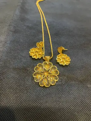 Jewelry Necklace in Gold Color