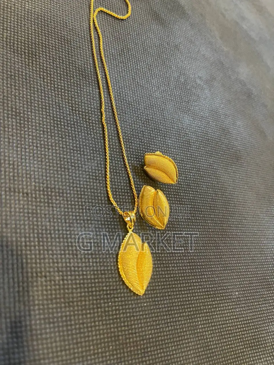 Jewelry Necklace in Gold Color