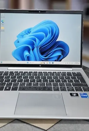 New Laptop HP EliteBook 830 G9 16GB Intel Core i5 SSD 512GB