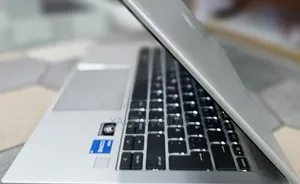 New Laptop HP EliteBook 830 G9 16GB Intel Core i5 SSD 512GB