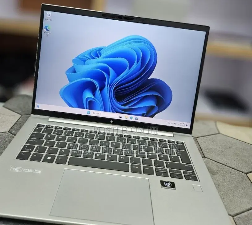 New Laptop HP EliteBook 840 G9 16GB Intel Core i7 SSD 512GB