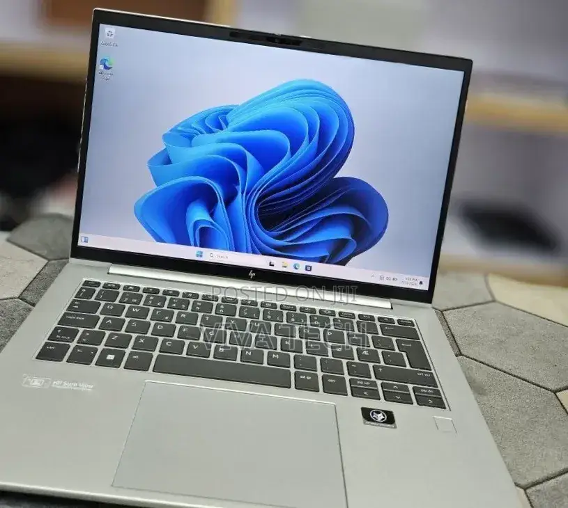 New Laptop HP EliteBook 840 G9 16GB Intel Core i7 SSD 512GB