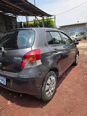 Toyota Yaris 2010 Black