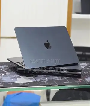 New Laptop Apple MacBook Air 2025 M4 16GB Apple M4 SSD 256GB