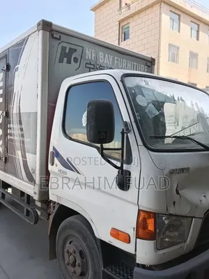 Hyundai Van