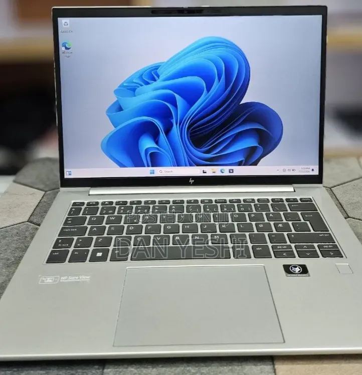 New Laptop HP EliteBook x360 1040 G9 16GB Intel Core i7 SSD 512GB