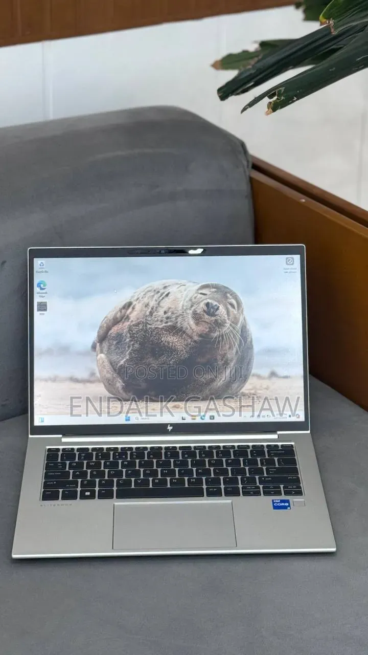 New Laptop HP EliteBook 840 G9 16GB Intel Core i7 SSD 512GB