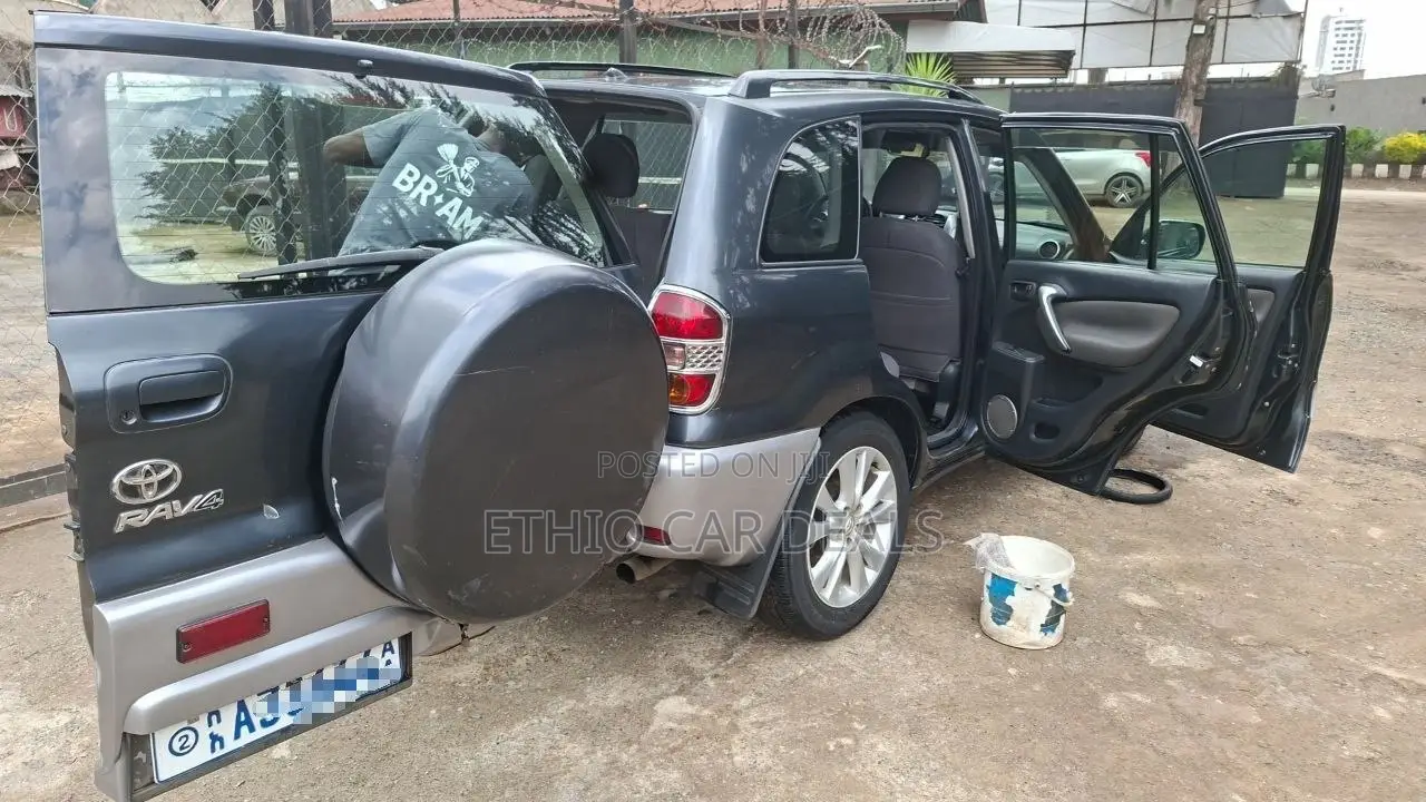 Toyota RAV4 2005 Matt Black