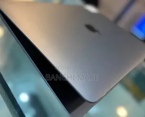 New Laptop Apple MacBook Air 2020 M1 8GB Apple M1 SSD 256GB
