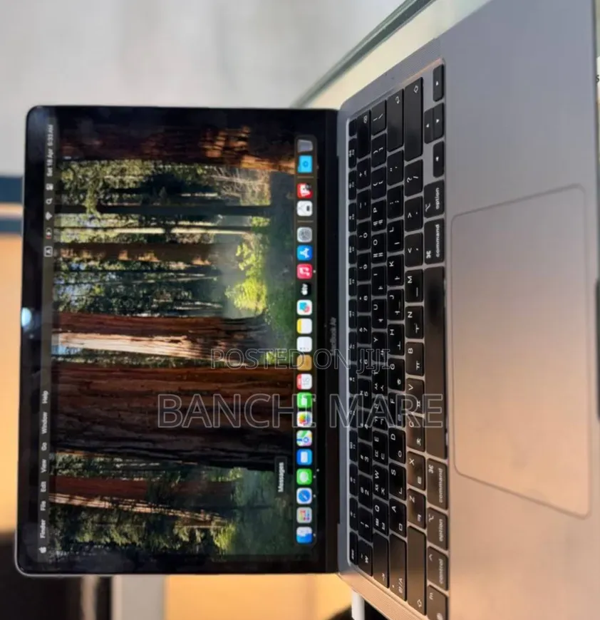 New Laptop Apple MacBook Air 2020 M1 8GB Apple M1 SSD 256GB