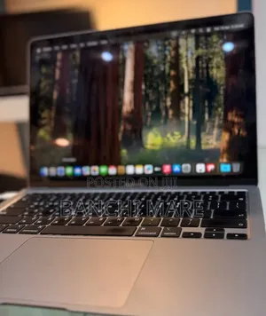 New Laptop Apple MacBook Air 2020 M1 8GB Apple M1 SSD 256GB