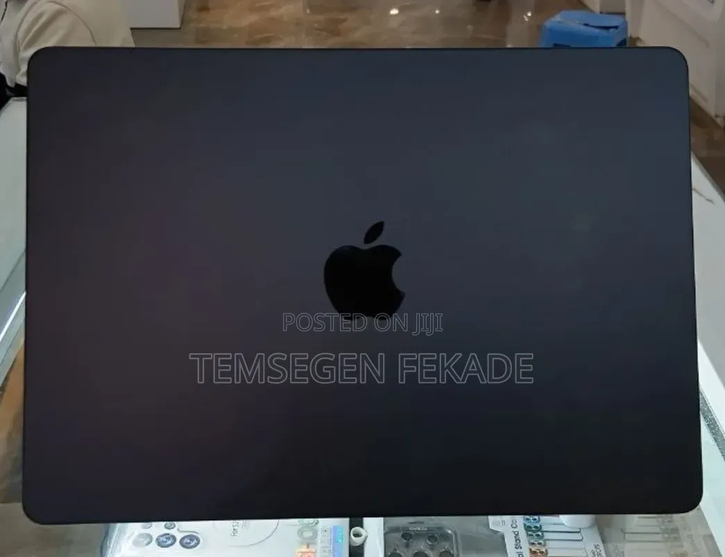 New Laptop Apple MacBook Air 2025 M4 16GB Apple M4 SSD 256GB
