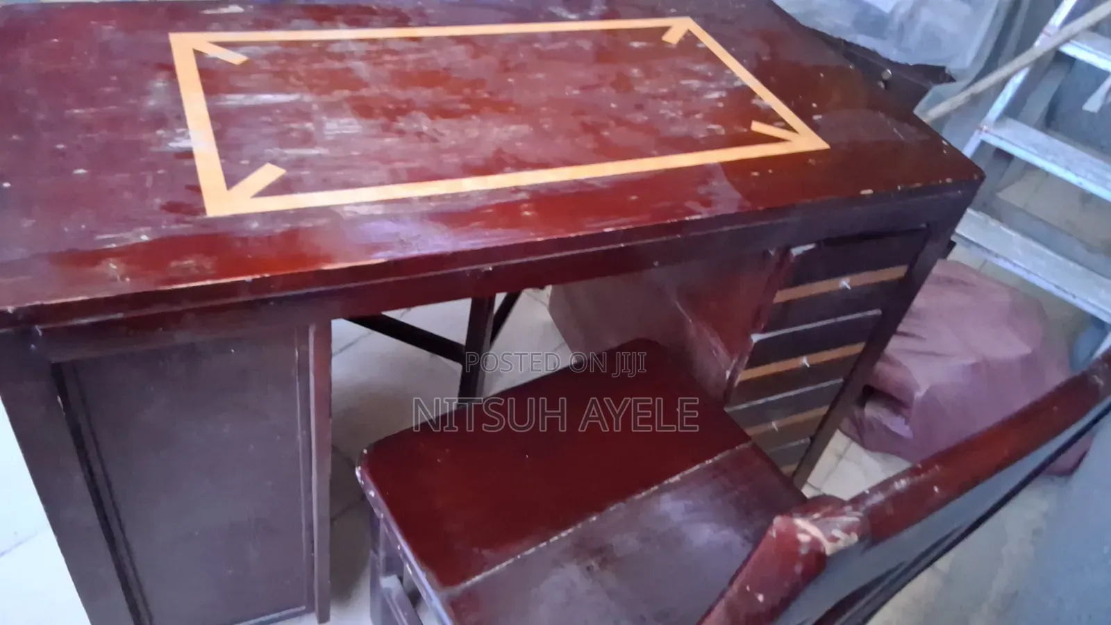 Reading Table With Chair