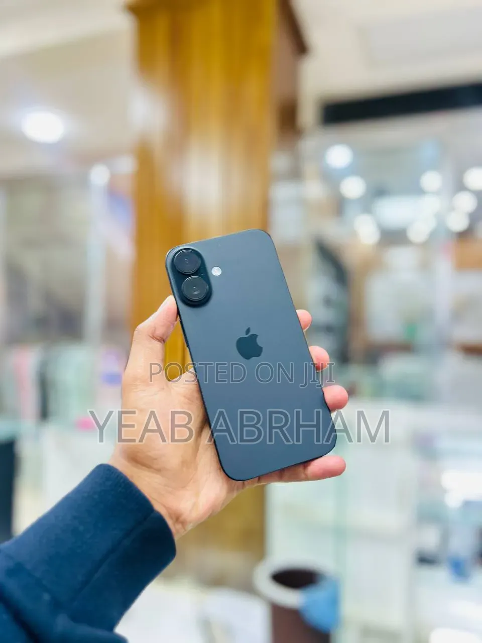 New Apple iPhone 16 128 GB Blue