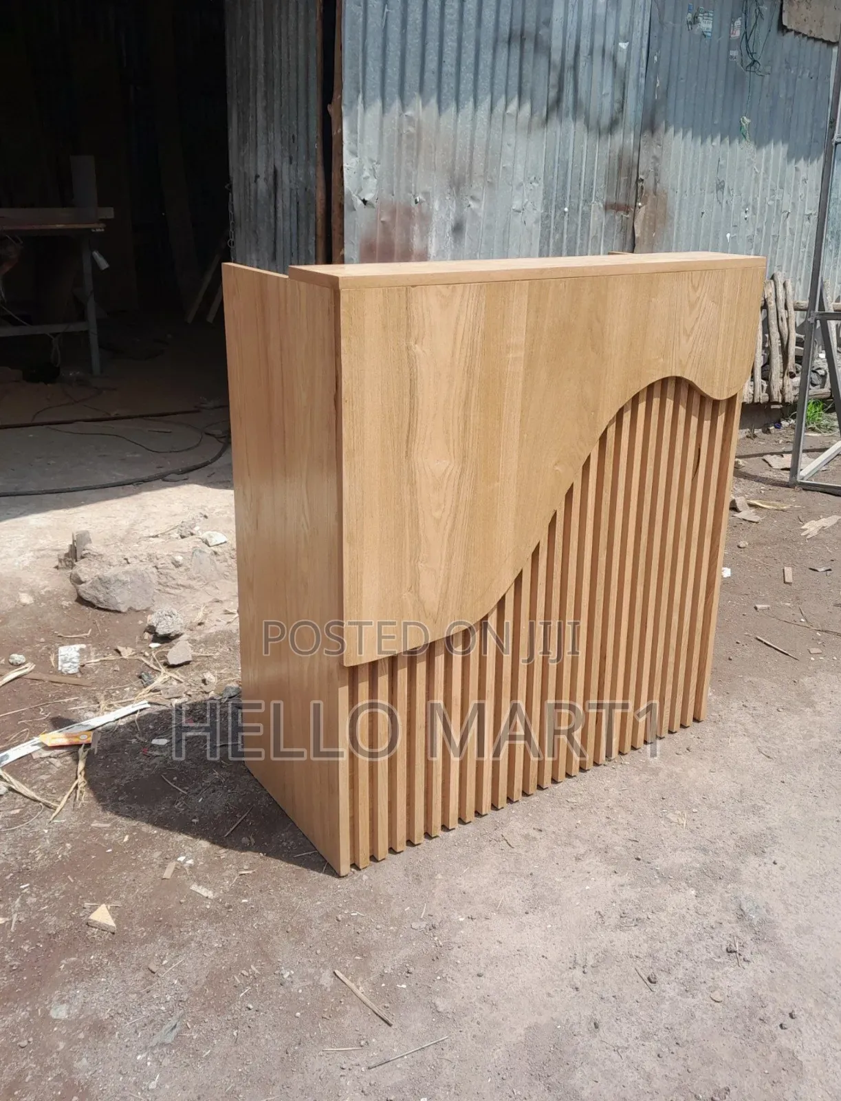 Simple Reception Table