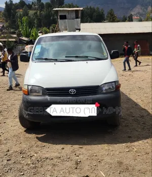 Toyota HiAce 2006